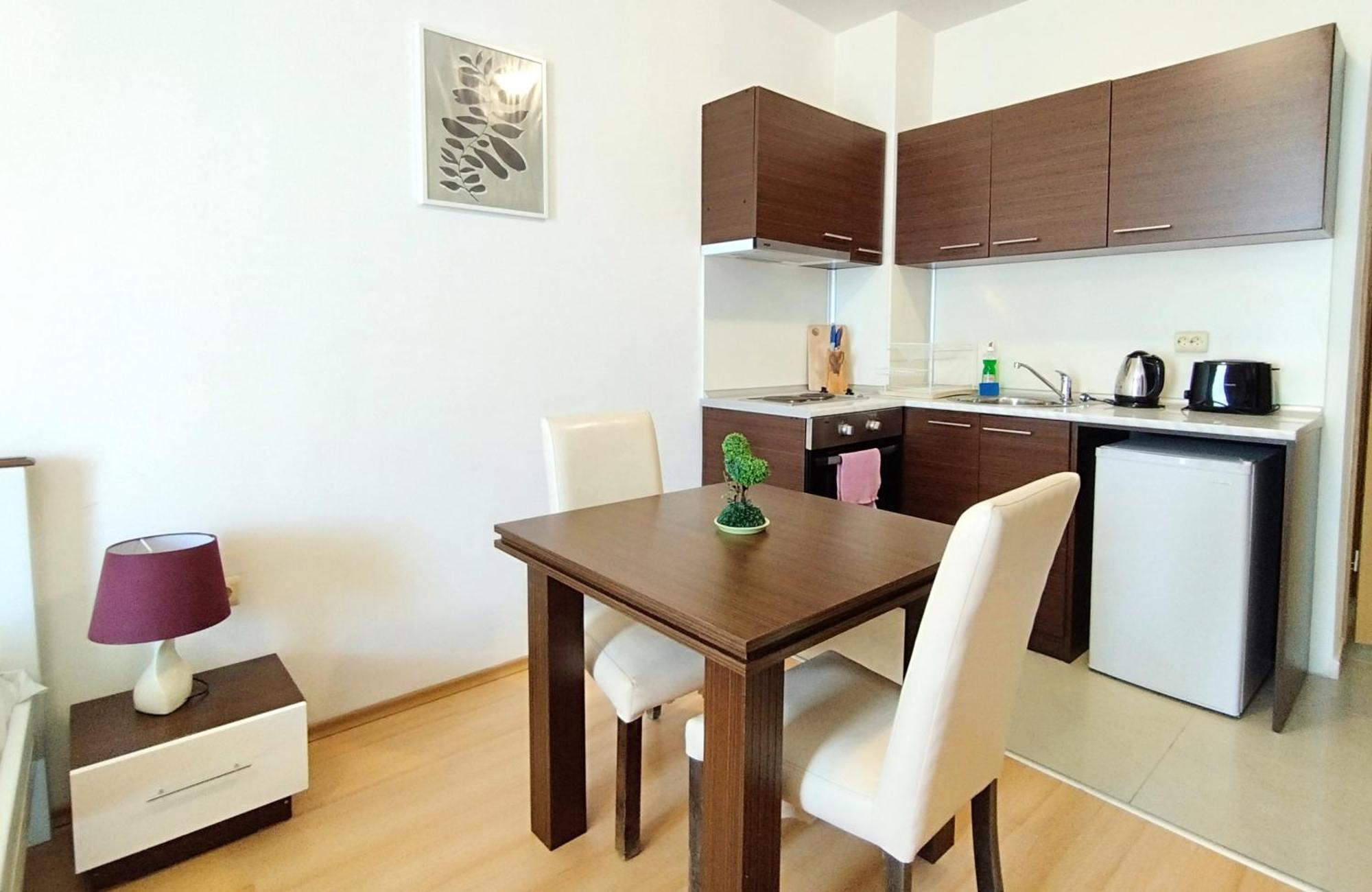 New Line Village Apartments Pantai Sunny Ruang foto